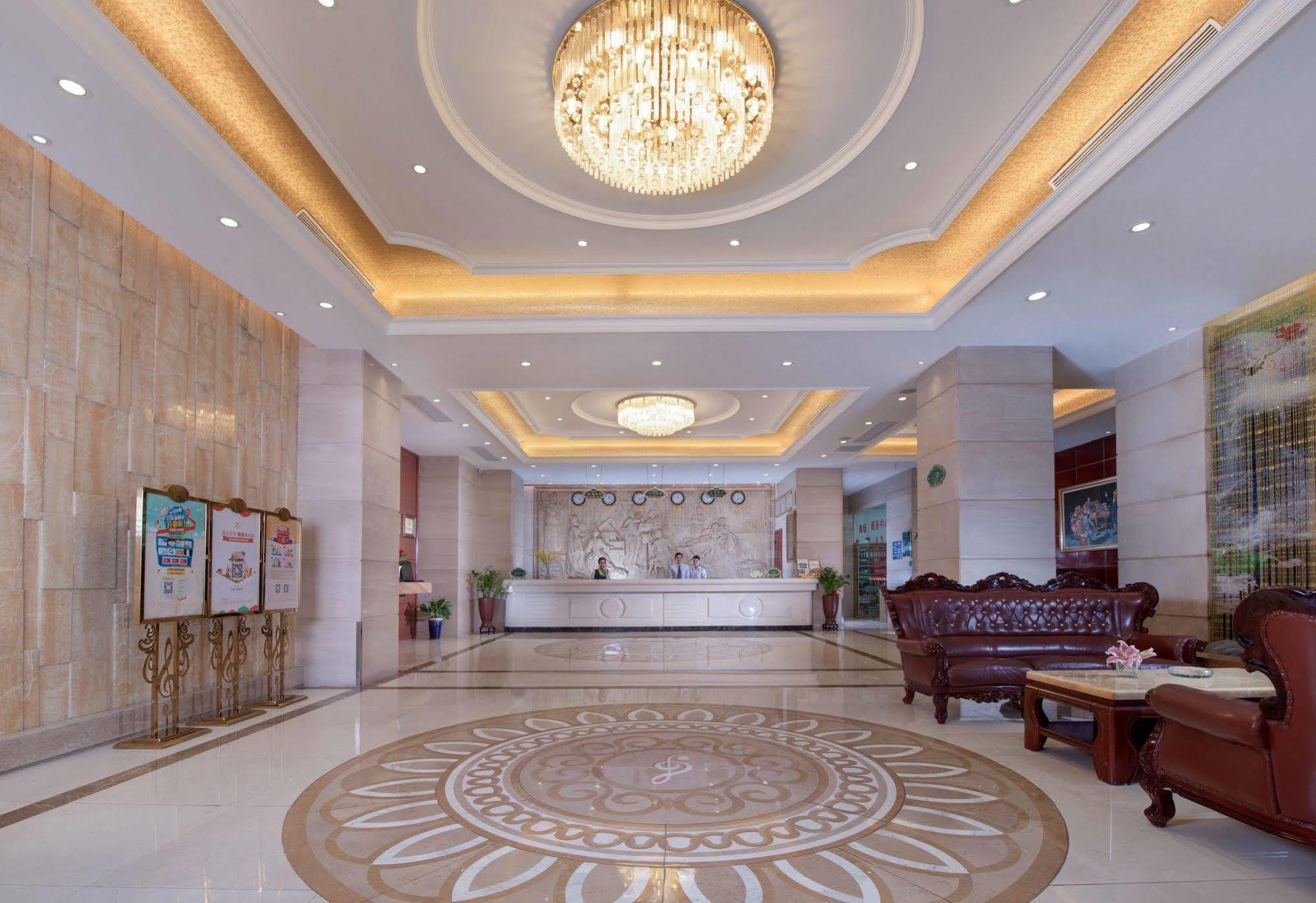 Vienna Hotel Гуанчжоу Экстерьер фото