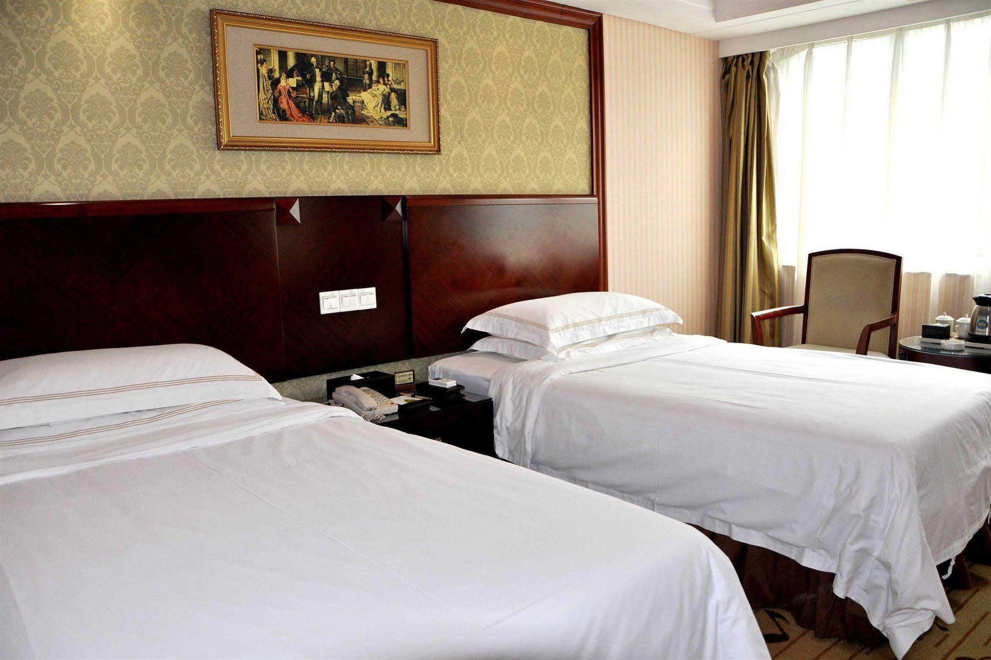 Vienna Hotel Гуанчжоу Экстерьер фото